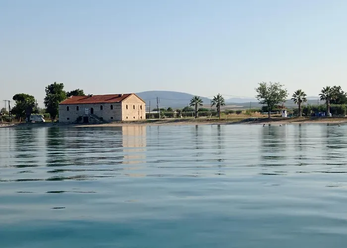Nikos & Patras Houses