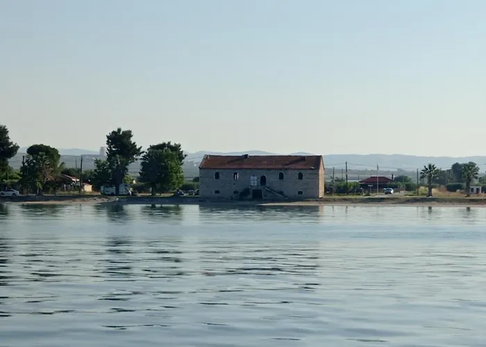 Nikos & Patras Houses