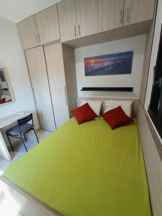 Apartment Nikos & Patras Nea Plagia